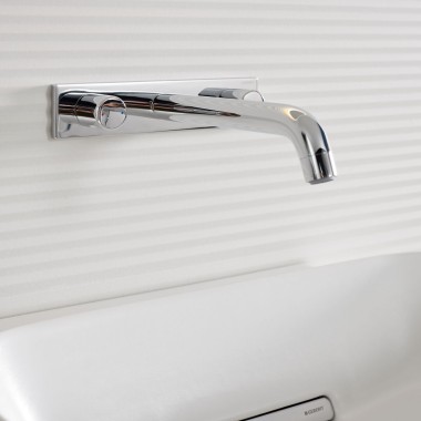 Rubinetteria a parete Geberit ONE in cromo per lavabo bagno Rubinetteria a parete Geberit ONE in cromo per lavabo bagno