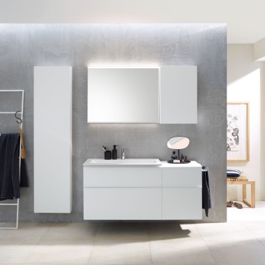 Geberit iCon combinazione lavabo con mobili bianchi (© Geberit) Geberit iCon combinazione lavabo con mobili bianchi (© Geberit)