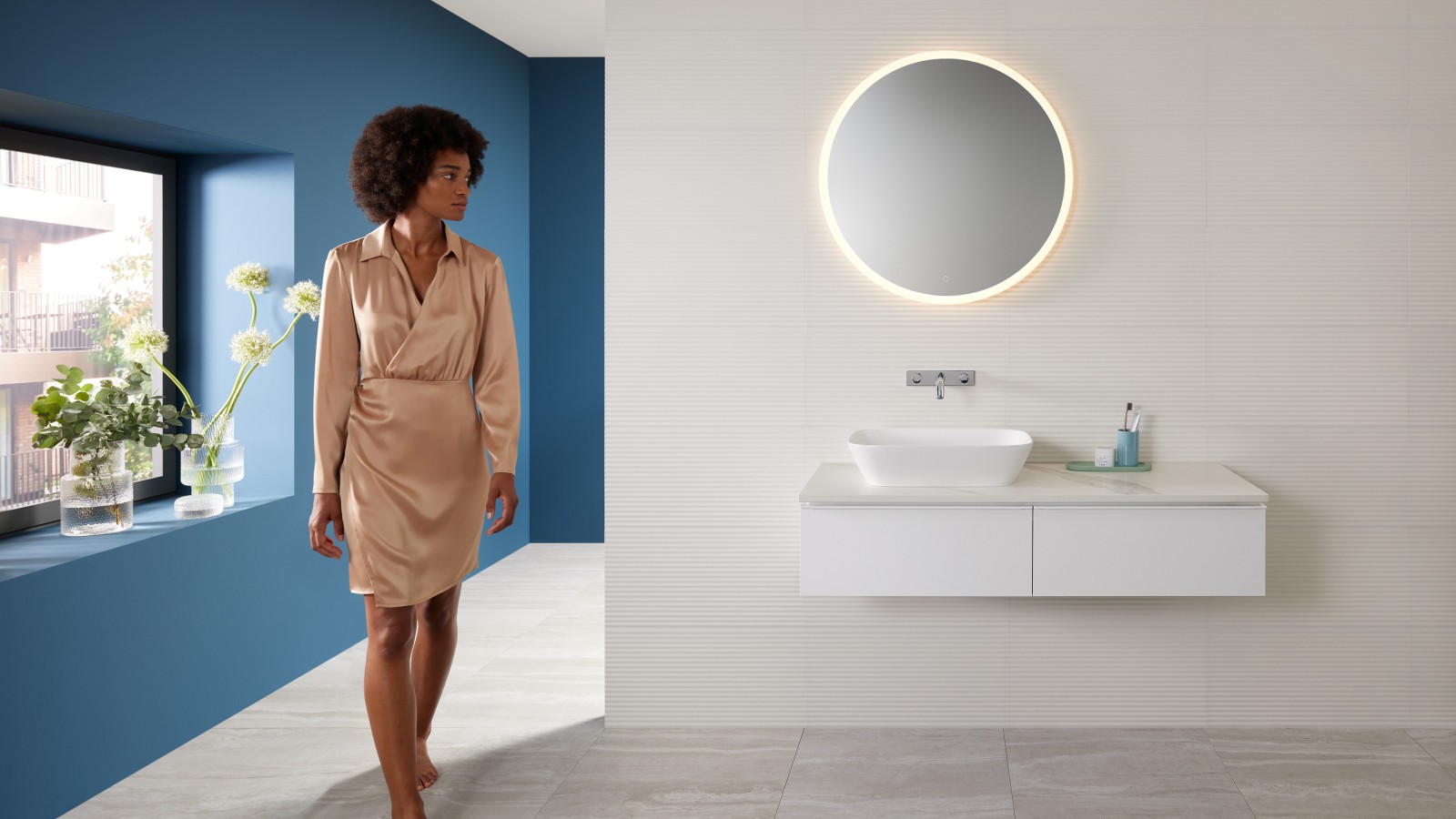 Mix & Match: lavabo da appoggio Geberit ONE con mobile iCon