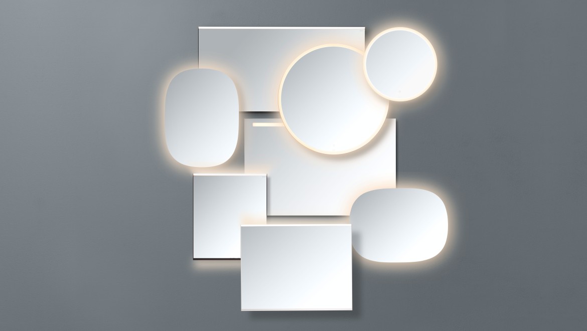 Raggi di luce in bagno con gli specchi Option (© Geberit)