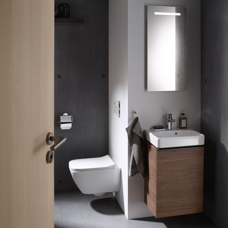 Bagno piccolo con prodotti Geberit Smyle Bagno piccolo con prodotti Geberit Smyle