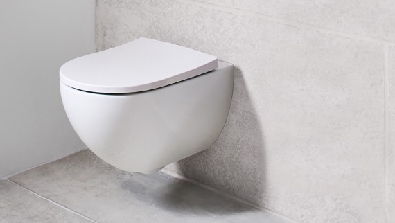 Vaso sospeso per una maggiore pulizia del bagno Vaso sospeso per una maggiore pulizia del bagno