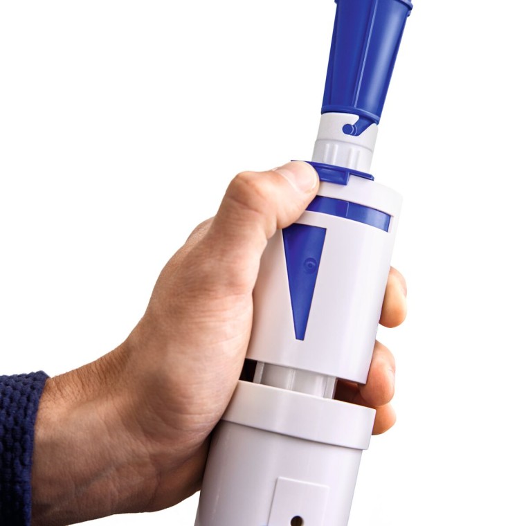 Regolazione del risciacquo piccolo sulla batteria di scarico Geberit 208 (© Geberit) Regolazione del risciacquo piccolo sulla batteria di scarico Geberit 208 (© Geberit)