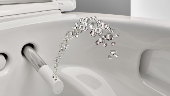 Geberit AquaClean con WhirlSpray Geberit AquaClean con WhirlSpray