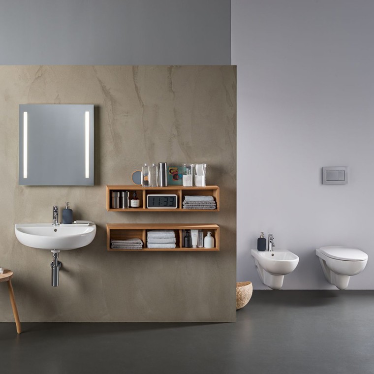 Bagno con vaso, bidet e lavabo Geberit Selnova Bagno con vaso, bidet e lavabo Geberit Selnova