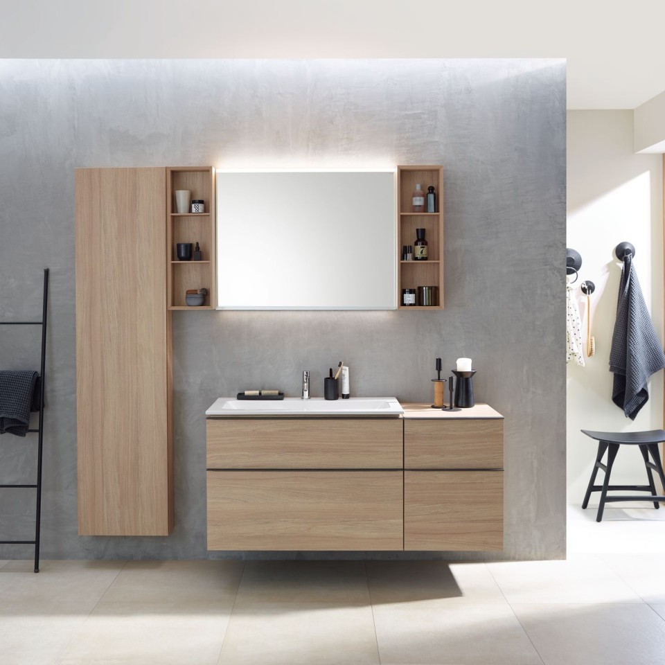 Bagno Geberit iCon con WC, bidet, lavabo e mobili da bagno Bagno Geberit iCon con WC, bidet, lavabo e mobili da bagno