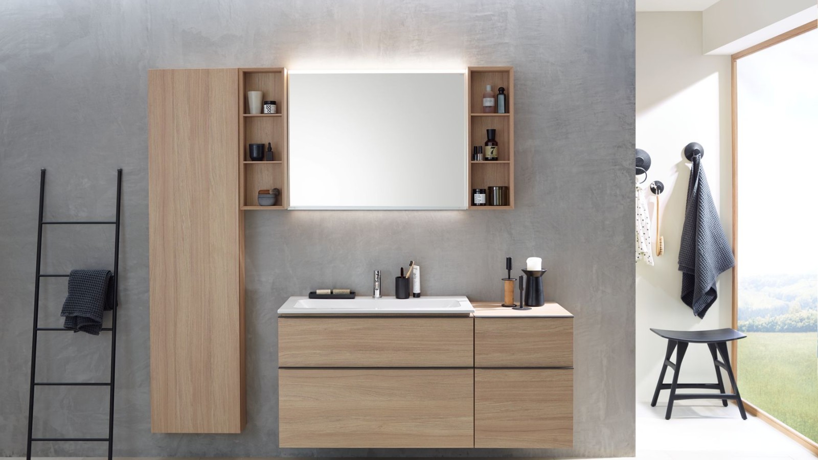 Serie da bagno iCon di Geberit in quercia Serie da bagno iCon di Geberit in quercia