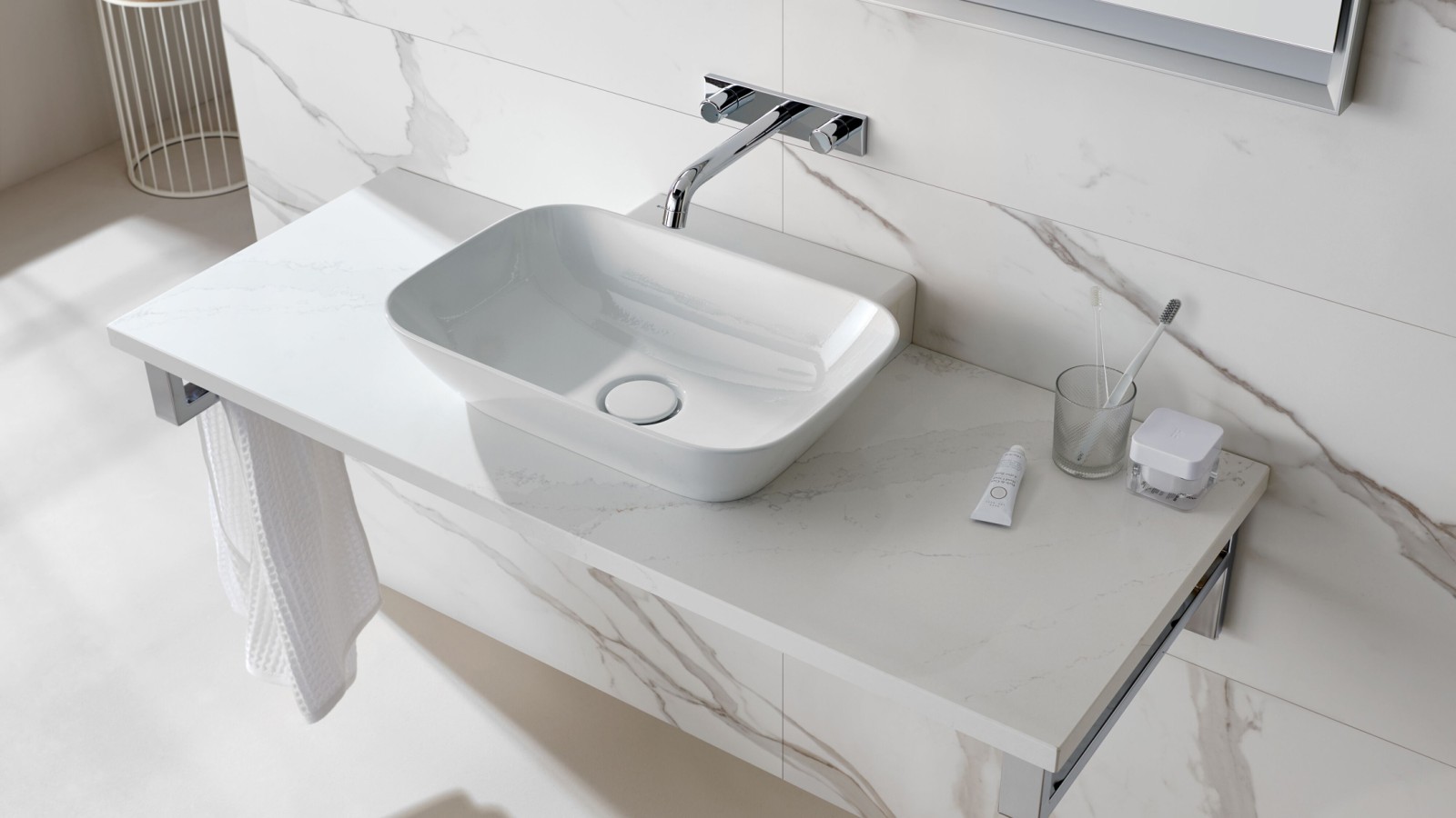 Lavabo in ceramica bianca della serie Geberit ONE Lavabo in ceramica bianca della serie Geberit ONE