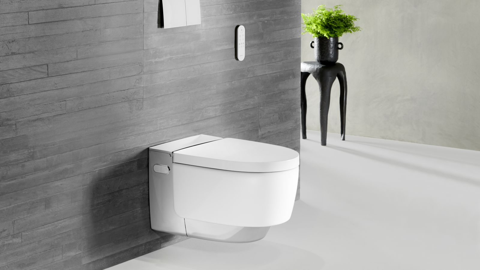 Geberit AquaClean Mera Comfort cromato con telecomando Sigma70 Geberit AquaClean Mera Comfort cromato con telecomando Sigma70