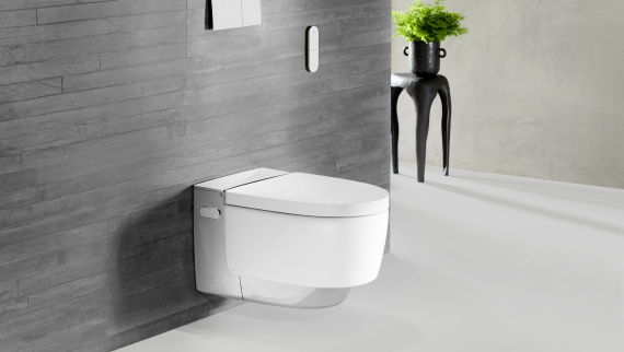 Geberit AquaClean Mera Comfort cromato con telecomando Sigma70 Geberit AquaClean Mera Comfort cromato con telecomando Sigma70
