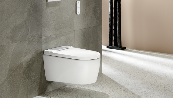 Geberit AquaClean Sela in bianco con telecomando Sigma20