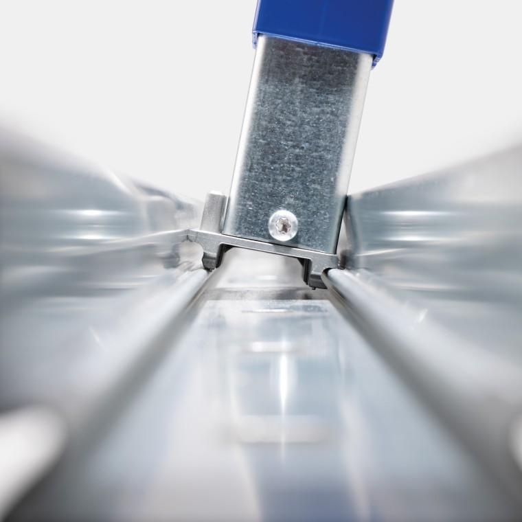 Piedini con fissaggio a scatto Piedini con fissaggio a scatto