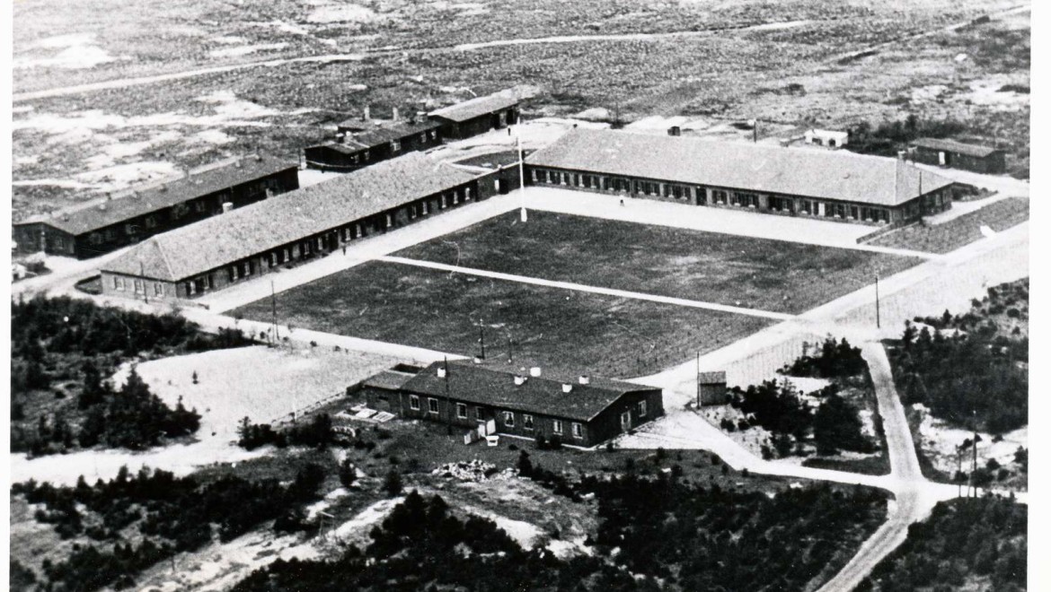 Nel 1945, a Oksbøl fu fondato il campo profughi più grande della Danimarca (© Blåvandshuk Local History Archive)