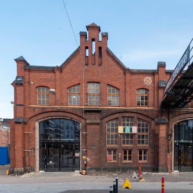 L'edificio industriale è un punto di riferimento di Helsinki (© Kansallis Teatteri)