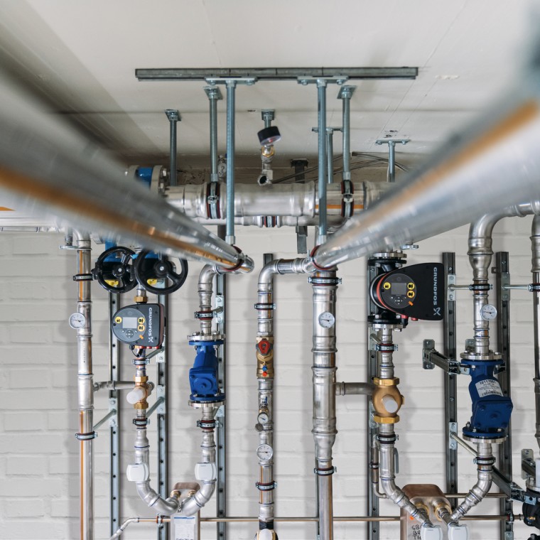 Geberit Mapress Therm offre una protezione affidabile contro la corrosione esterna in circuiti chiusi di raffreddamento o refrigerazione soggetti alla formazione di condensa