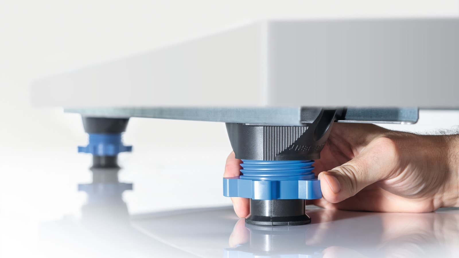 Superficie doccia con telaio di montaggio Superficie doccia con telaio di montaggio