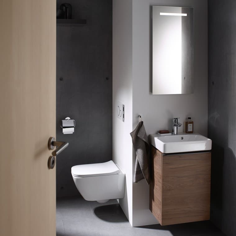 Bagno piccolo con prodotti Geberit Smyle Bagno piccolo con prodotti Geberit Smyle