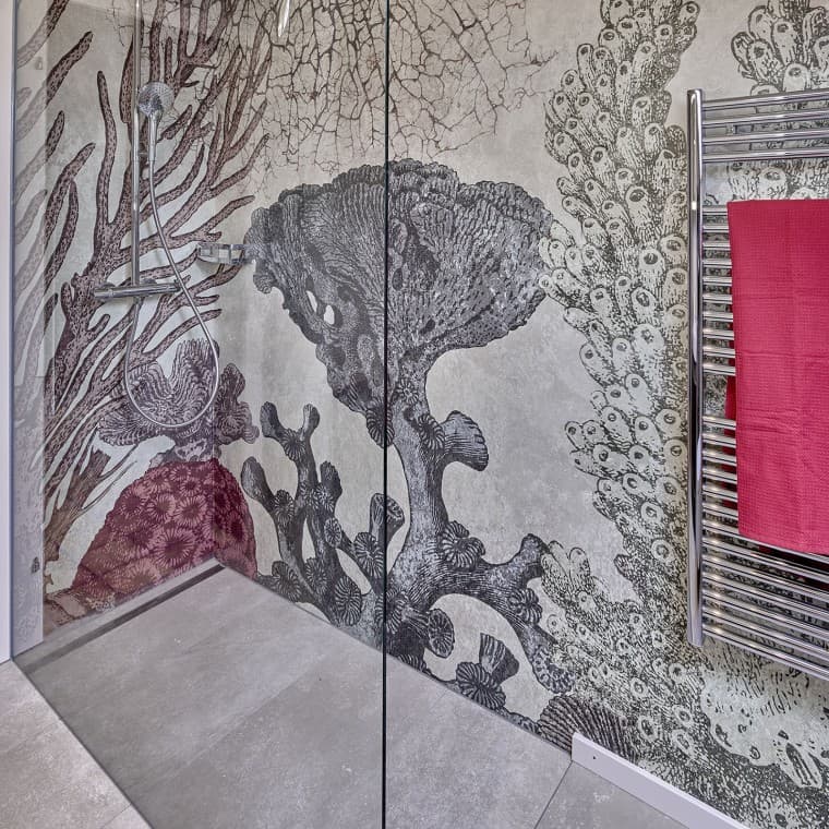 Doccia a filo pavimento con canaletta CleanLine Doccia a filo pavimento con canaletta CleanLine