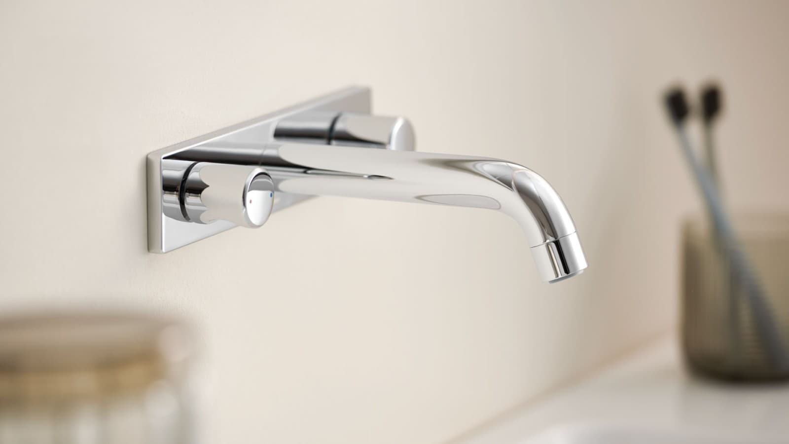 Rubinetto a parete per lavabo Geberit ONE, forma tonda Rubinetto a parete per lavabo Geberit ONE, forma tonda