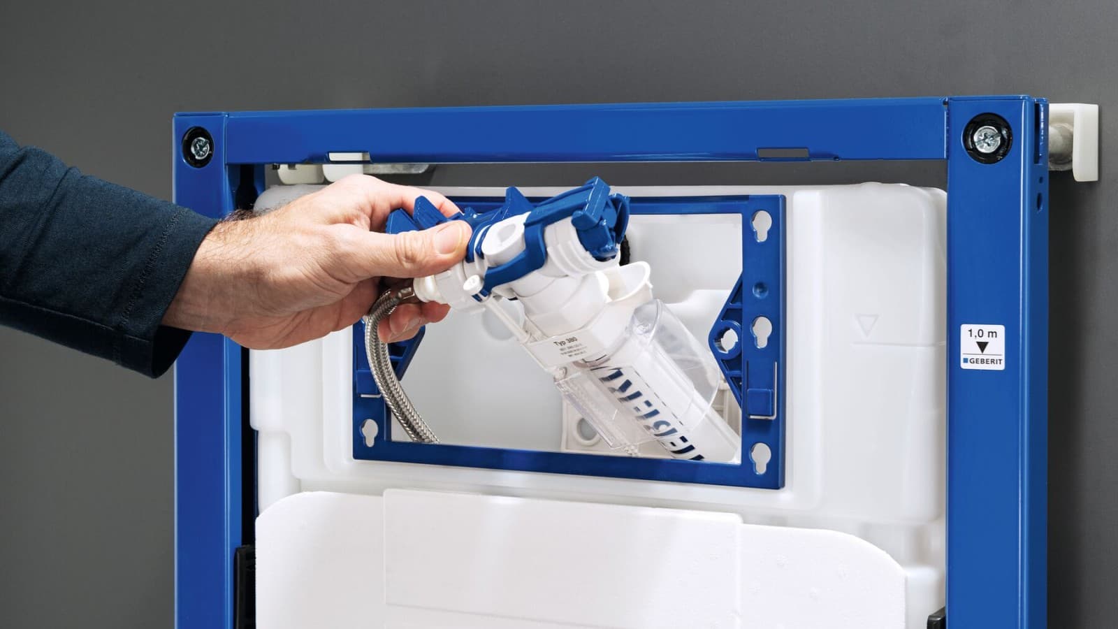 Installazione della batteria di scarico di tipo 212. Installazione della batteria di scarico di tipo 212.