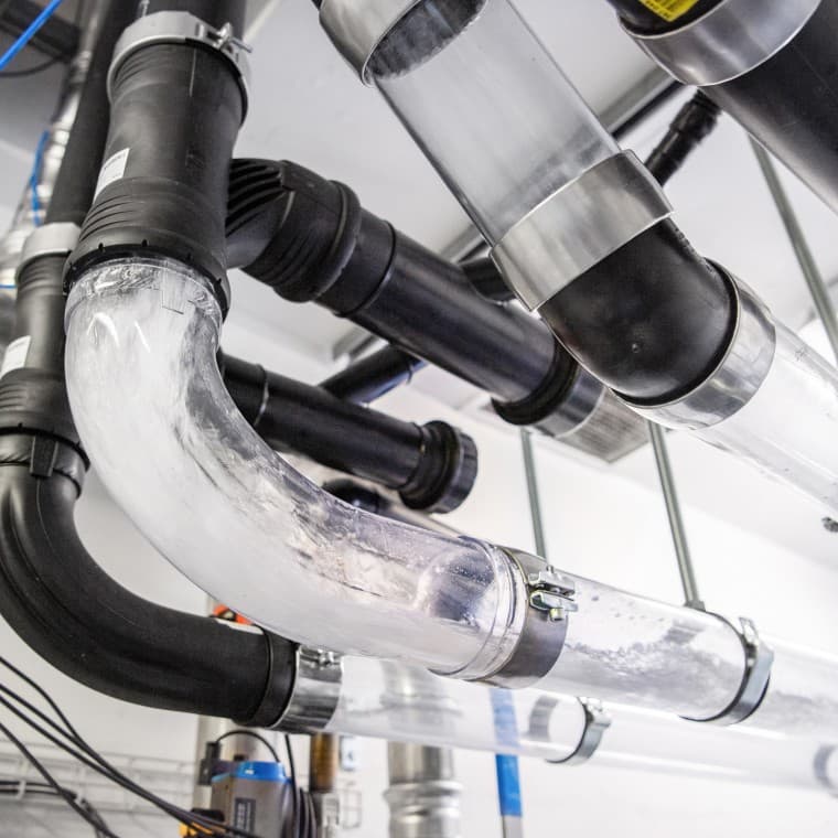 La torre di scarico Geberit a Jona, Svizzera La torre di scarico Geberit a Jona, Svizzera