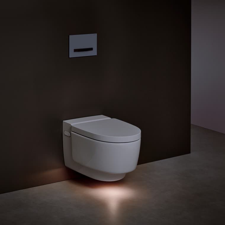Vaso bidet Geberit AquaClean Mera con luce di cortesia accesa Vaso bidet Geberit AquaClean Mera con luce di cortesia accesa