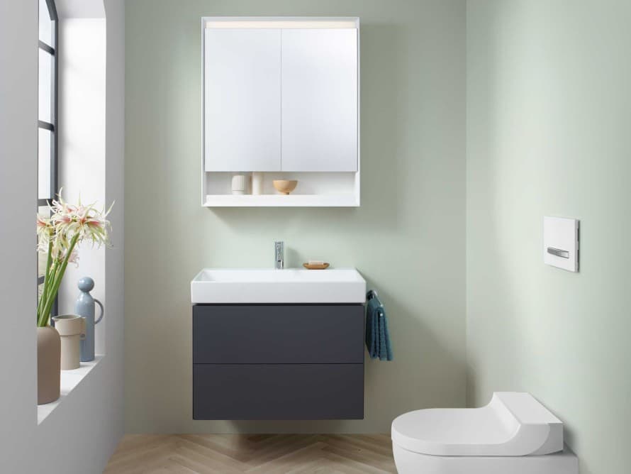 Bagno con colori chiari
