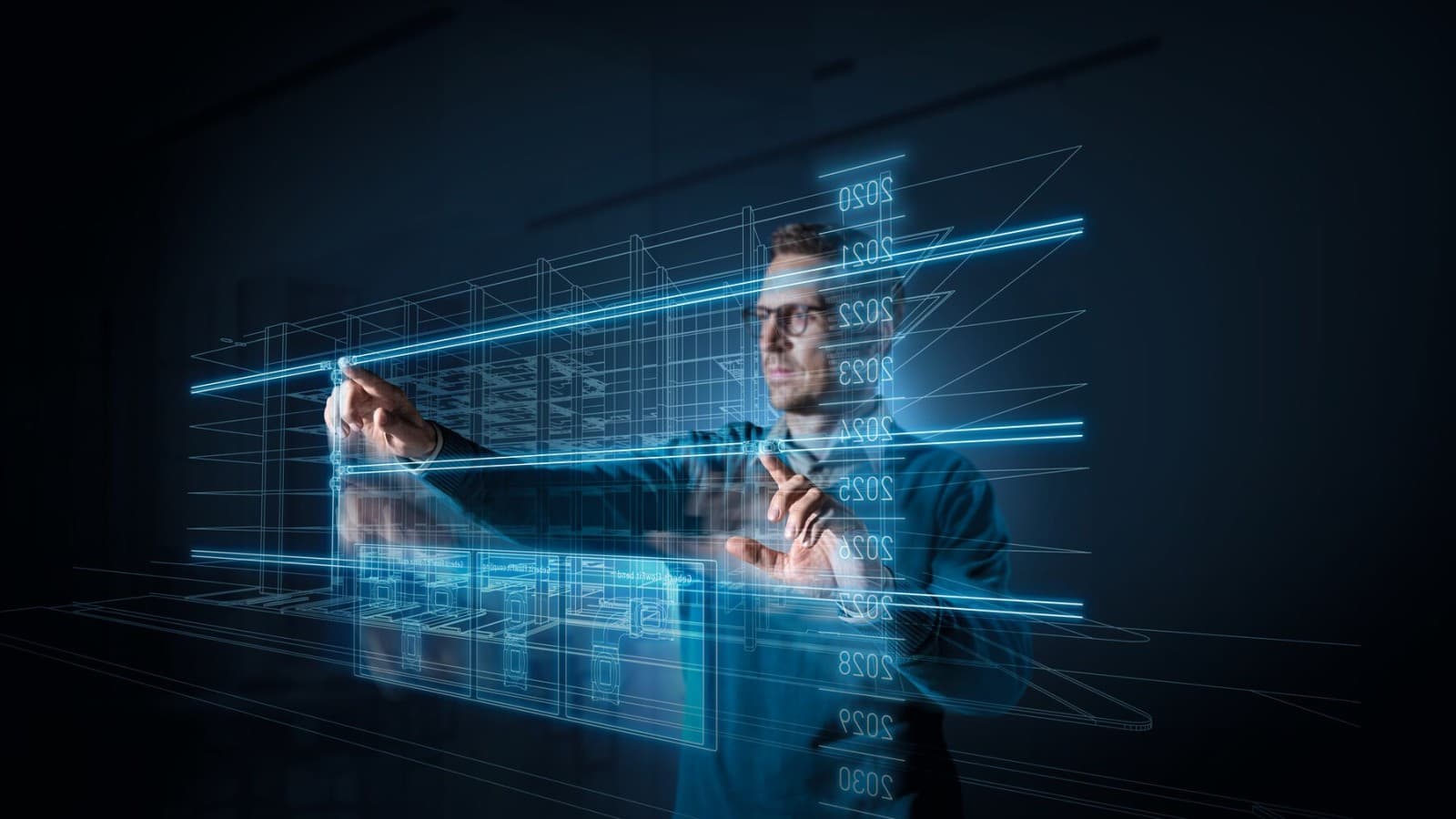 Progettista davanti a uno schermo Progettista davanti a uno schermo