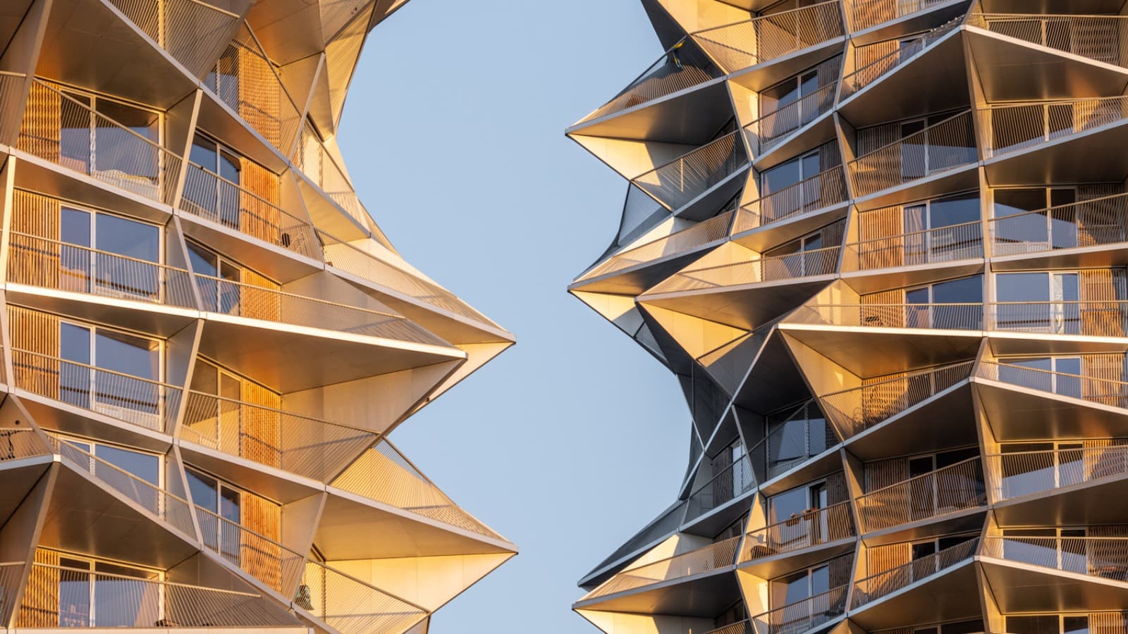 Ogni microappartamento ha il proprio balcone (© Rasmus Hjortshøj) Ogni microappartamento ha il proprio balcone (© Rasmus Hjortshøj)