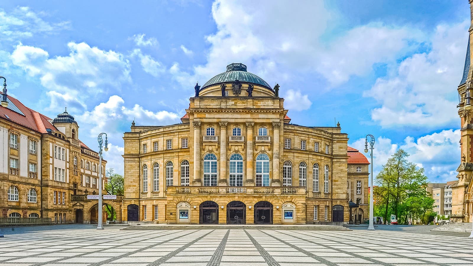 Operà di Chemnitz (DE) (© Opernhaus Chemnitz / Nasser Hashemi) Operà di Chemnitz (DE) (© Opernhaus Chemnitz / Nasser Hashemi)