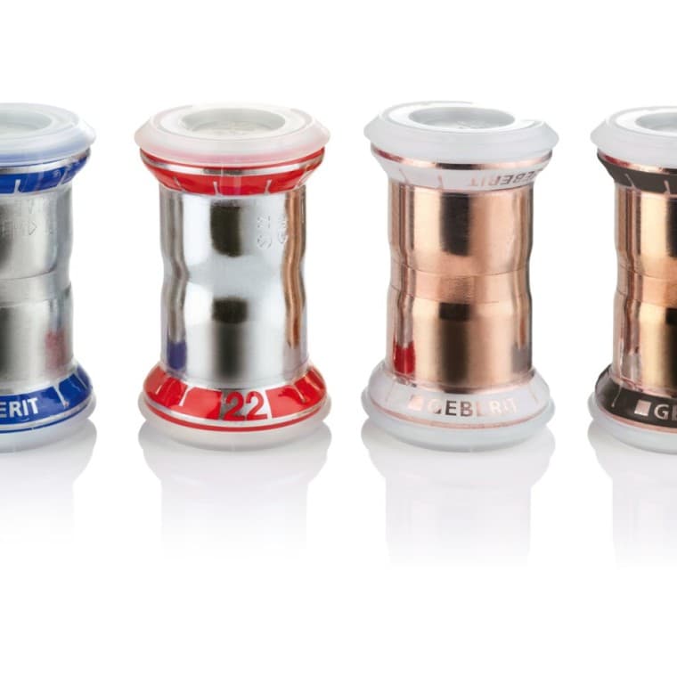 Raccordi Geberit Mapress in vari materiali con coperchi di protezione Raccordi Geberit Mapress in vari materiali con coperchi di protezione